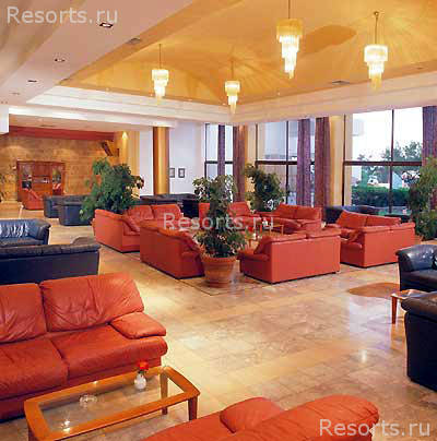 Doreta Beach Hotel 8